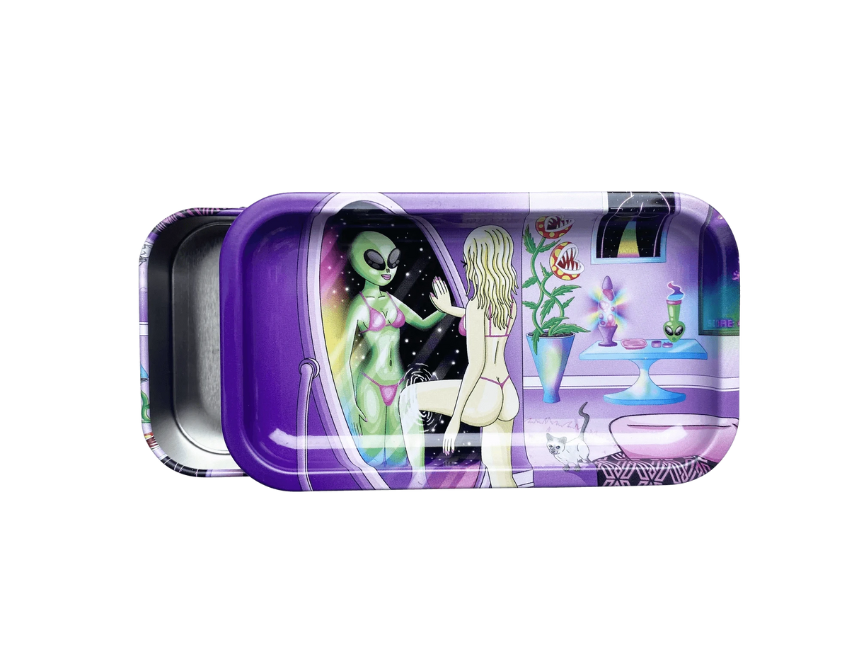 WOMAN REFLECTION STASH STORAGE-